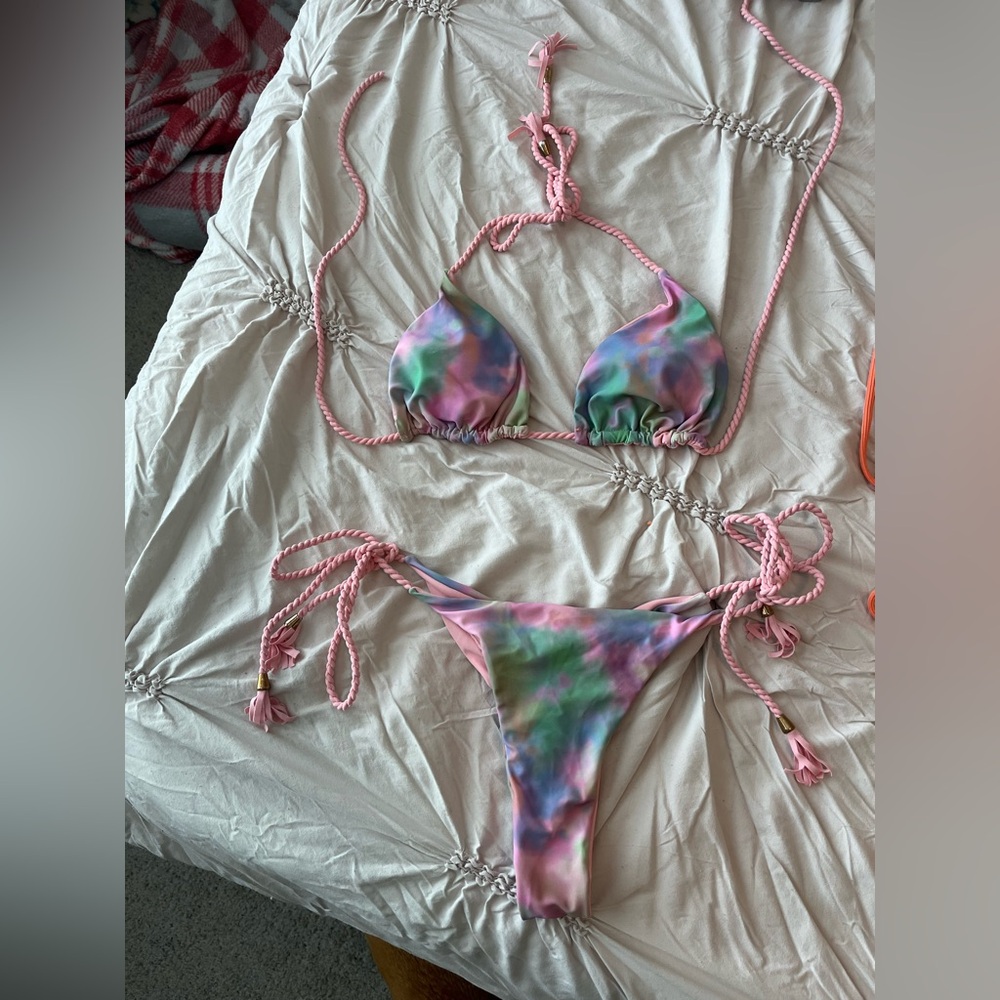 Thong Bikini Bundle - Medium - Picture 9 of 11